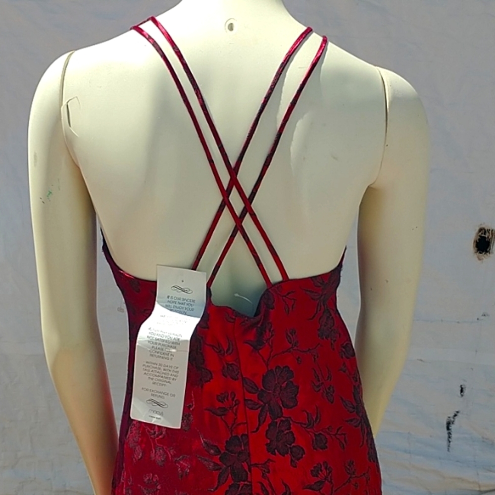 Dress - Picture 4 of 6